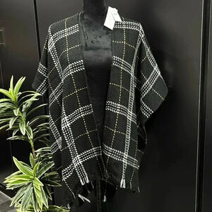 LOFT Knit Wrap Black/White/Tan, Fall/winter warmth - XS/S